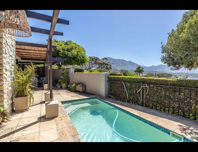 3 BEDROOM HOUSE FOR SALE IN STONEHURST MOUNTAIN ESTATE